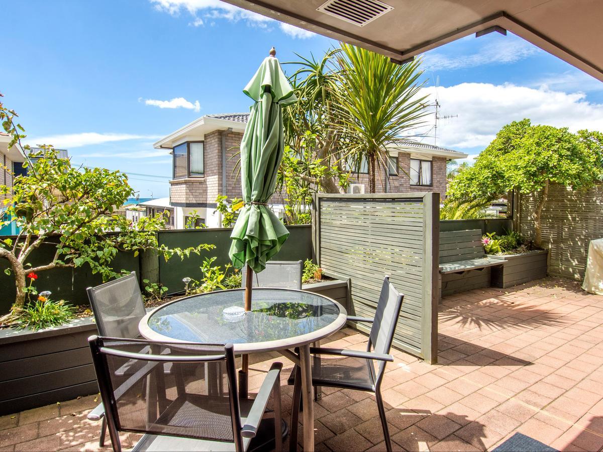 Boatshed Motel Apartments Mount Maunganui Exterior photo