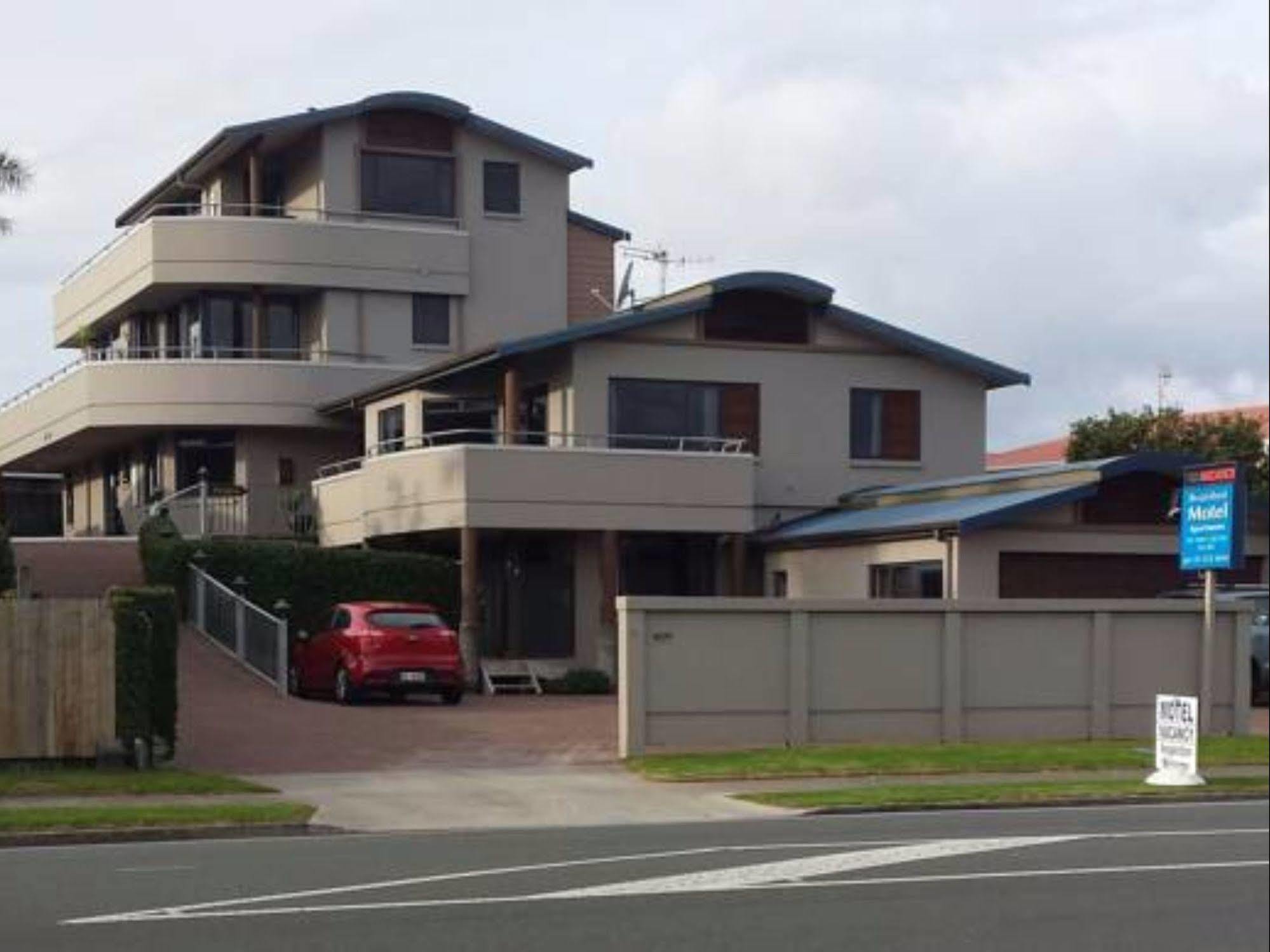 Boatshed Motel Apartments Mount Maunganui Exterior photo